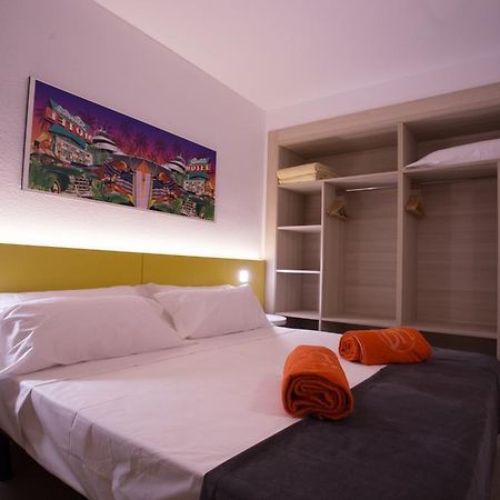 Bh Mallorca Apartments Magaluf  Luaran gambar