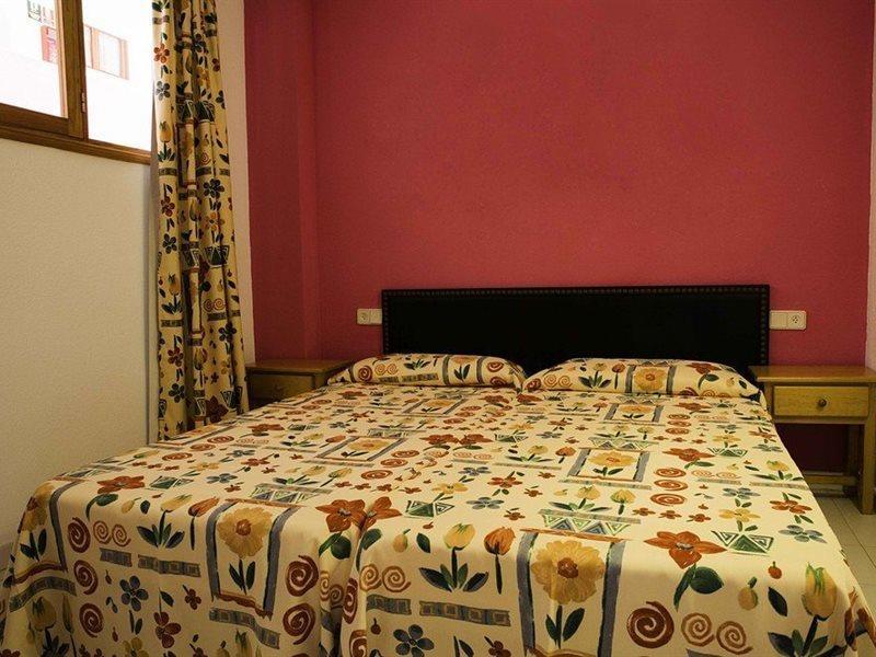 Bh Mallorca Apartments Magaluf  Luaran gambar