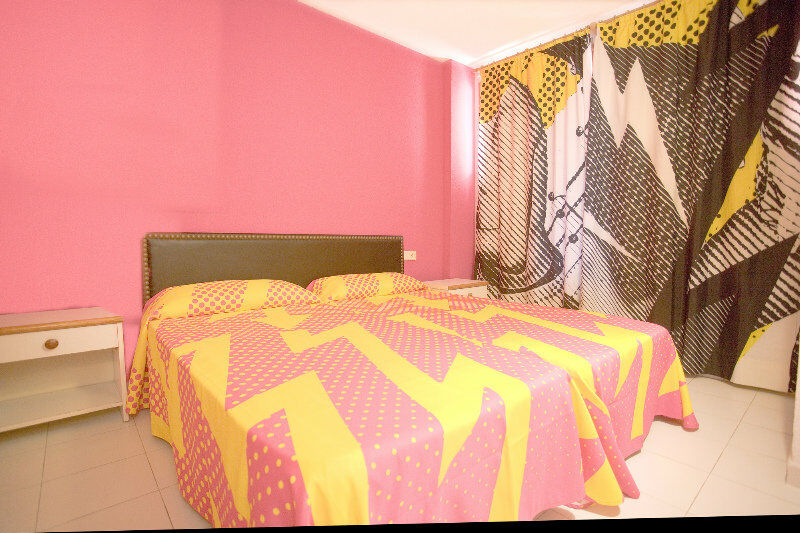 Bh Mallorca Apartments Magaluf  Luaran gambar